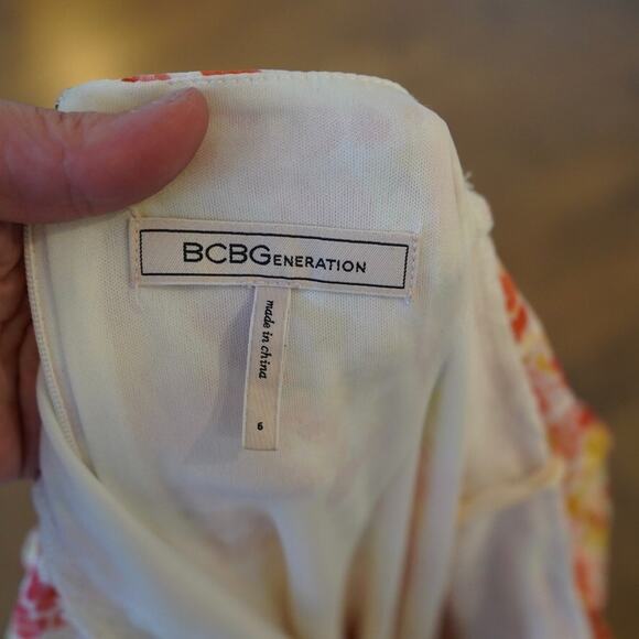 BCBGeneration Fit & Flare Dress Womens 6 Orange Ditsy Floral Puff Short Sleeve - Picture 4 of 12